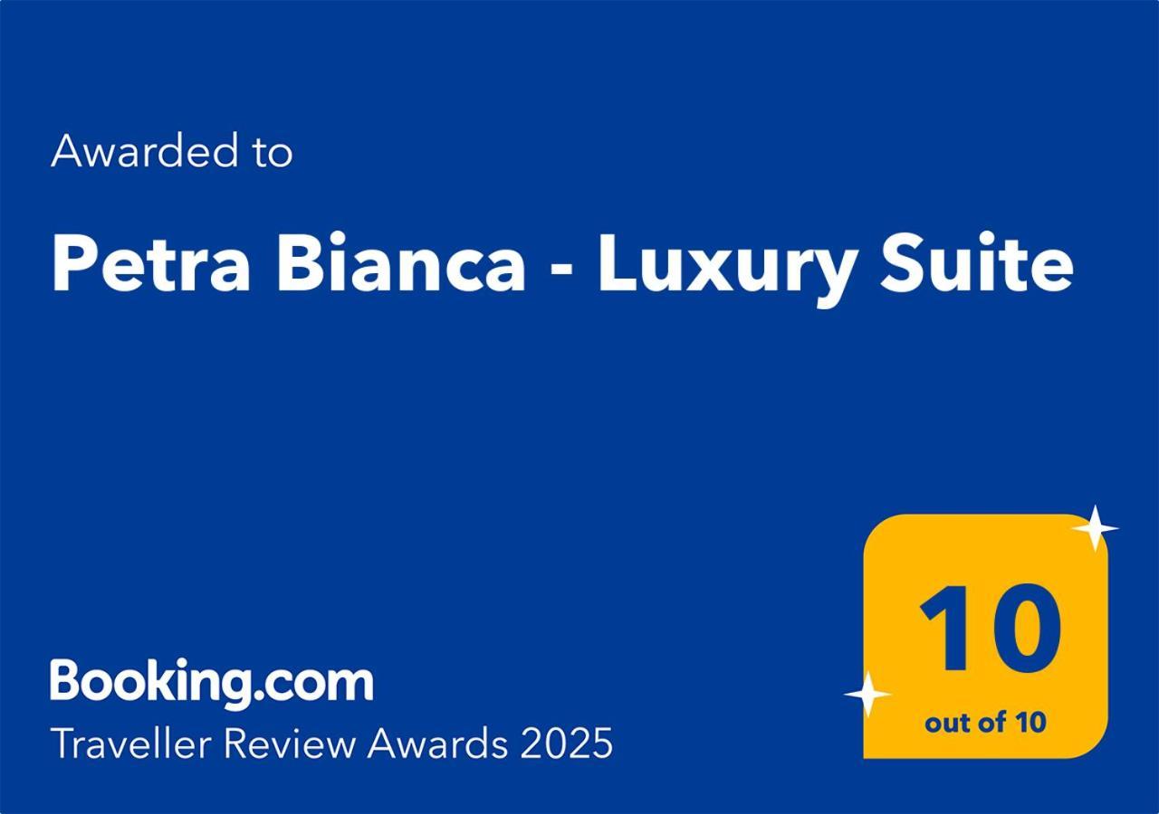 Petra Bianca Luxury Suite Ceglie Messapica Exterior foto